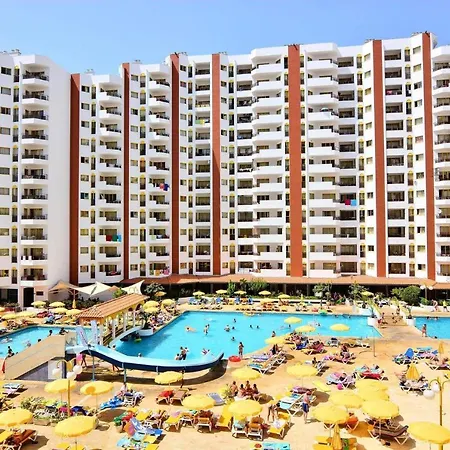 Club Praia Rocha With Pool III * Portimão